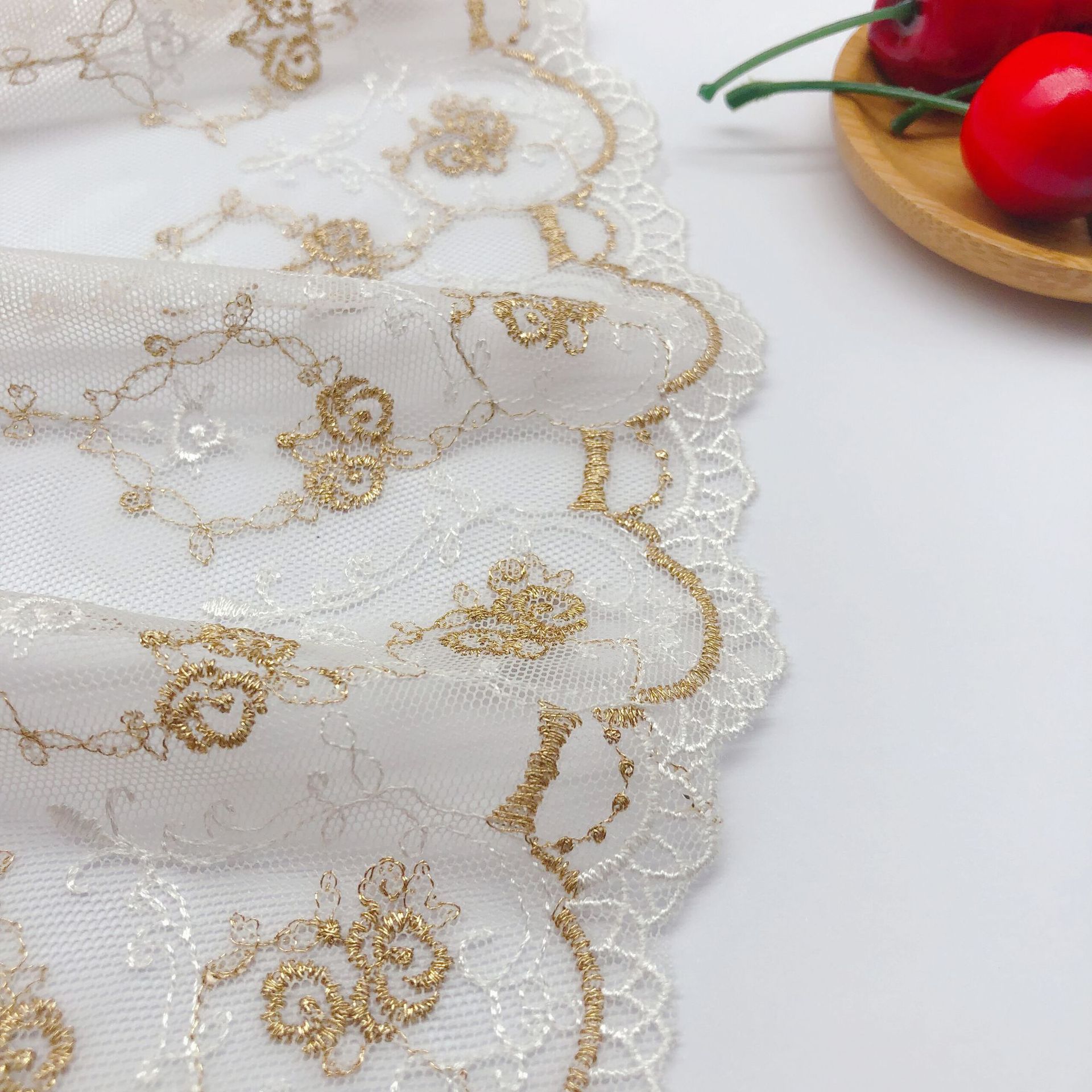 Embroidery Roses - 16.2CM di larghezza maglia ricamo filo