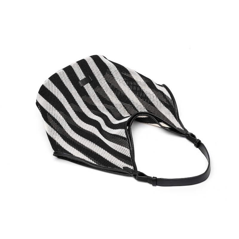 Borsa tote a righe in tessuto  - Embroidery Kit Pouch recensione e prezzo