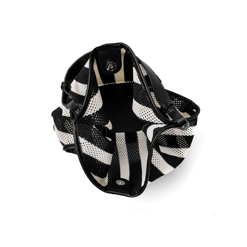 Borsa tote a righe in tessuto  - Embroidery Kit Pouch recensione e prezzo