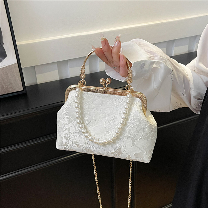 Borsa classica vintage in pizz - Embroidery Kit Pouch recensione e prezzo