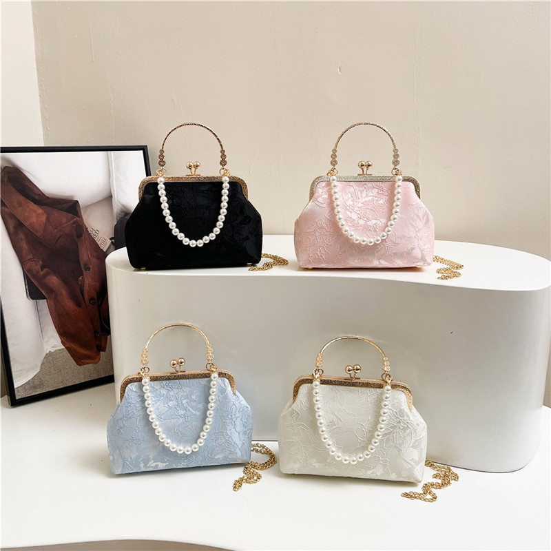 Borsa classica vintage in pizz - Embroidery Kit Pouch recensione e prezzo