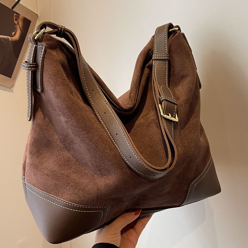 Borse tote in pelle scamosciat - Embroidery Kit Pouch recensione e prezzo