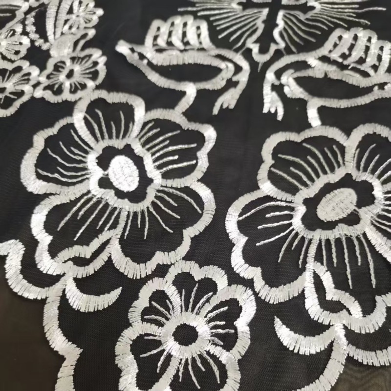 Nuovo Foulard Ricamato Best Se - Embroidery Gold recensione e prezzo