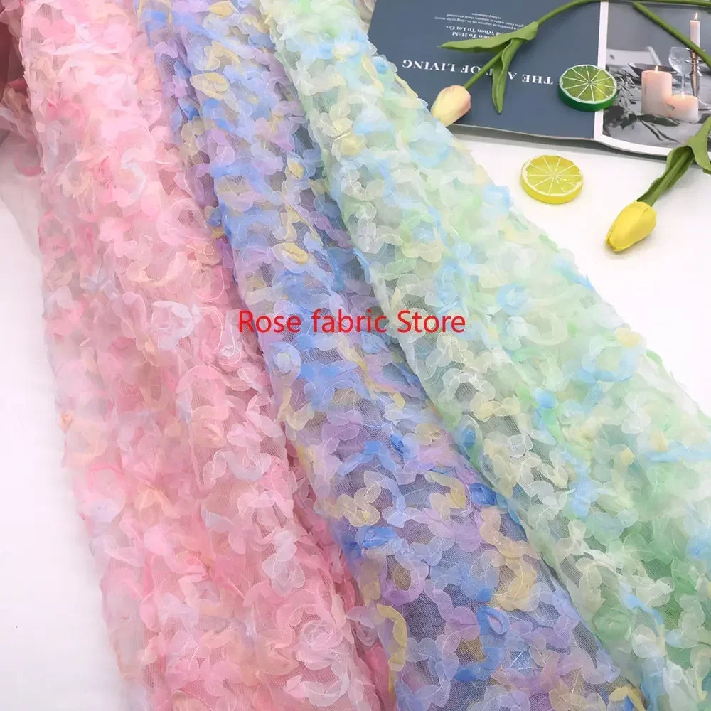 Tessuto in chiffon sfumato con - Embroidery Roses recensione e prezzo
