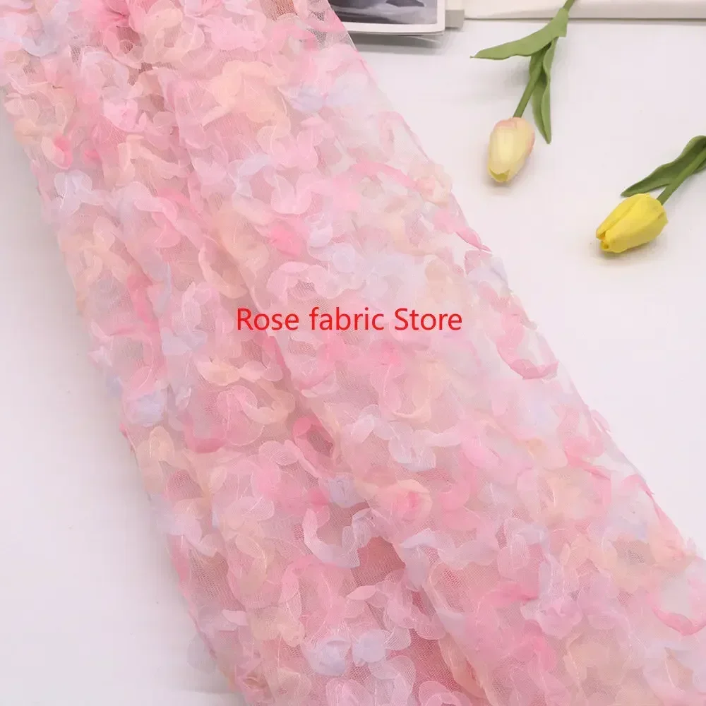Tessuto in chiffon sfumato con - Embroidery Roses recensione e prezzo