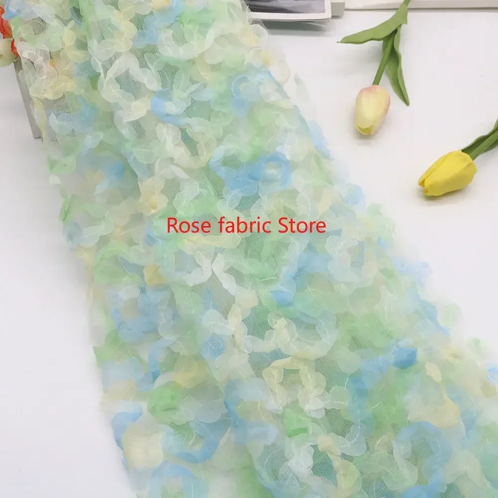 Tessuto in chiffon sfumato con - Embroidery Roses recensione e prezzo