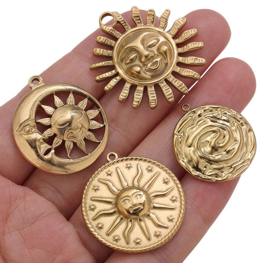 5 ciondoli rotondi vintage in  - Embroidery Gold recensione e prezzo