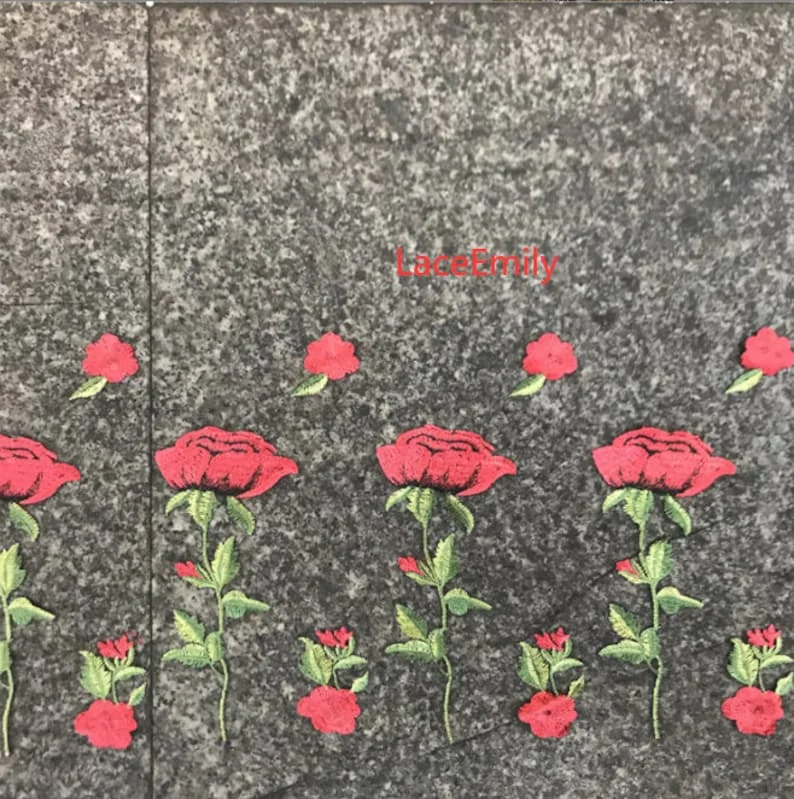 Tessuto di pizzo rosa rossa ri - Embroidery Roses recensione e prezzo