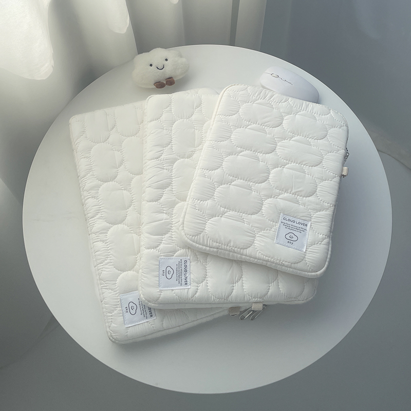 New Cloud Custodia per laptop  - Embroidery Journal Book recensione e prezzo